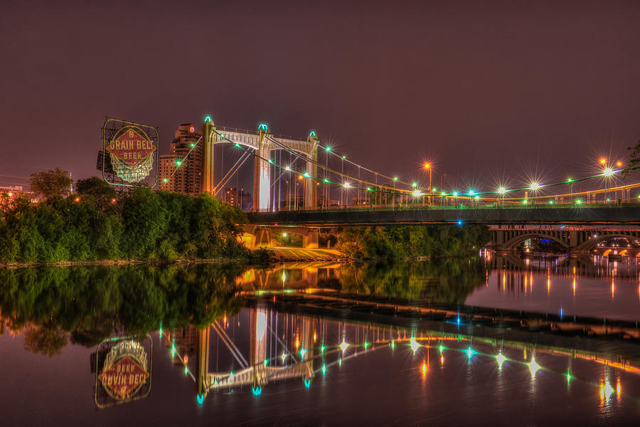 Hennepin Bridge at night