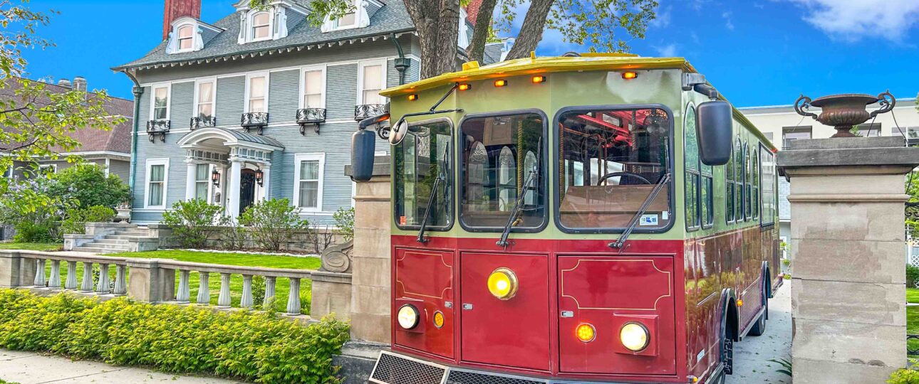 Minneapolis Trolley Leaving the Mansion with things to do in Minneapolis
