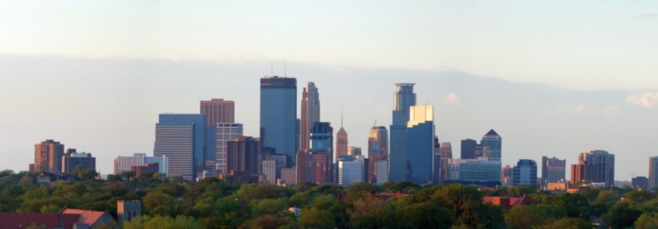 Minneapolis skyline full of landmarks
