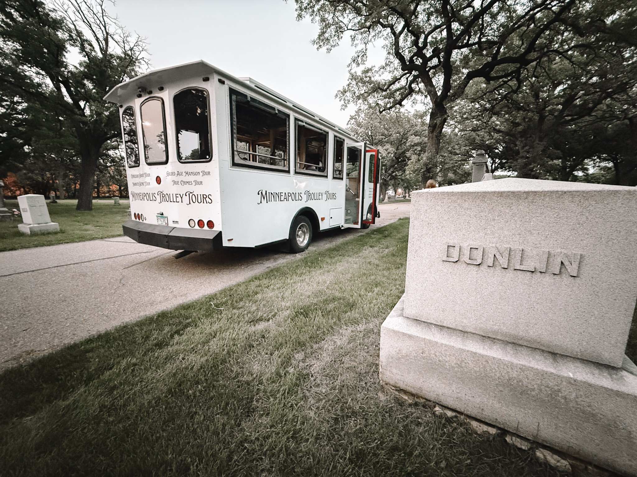 Graveyard Ghost Hunt Minneapolis Trolley